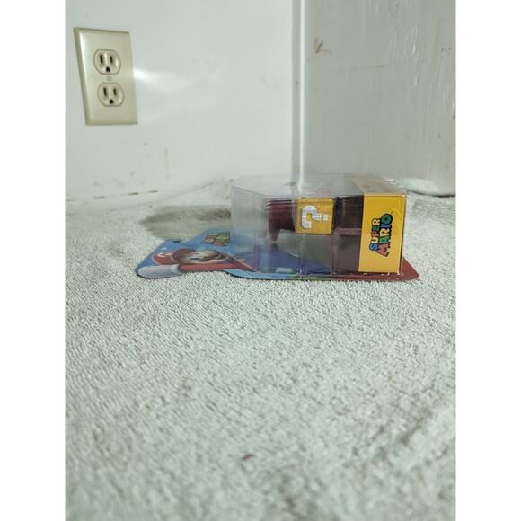 Jakks Pacific World of Nintendo Super Mario Shy Guy w Block 4" Action Figure NEW - Picture 5 of 6